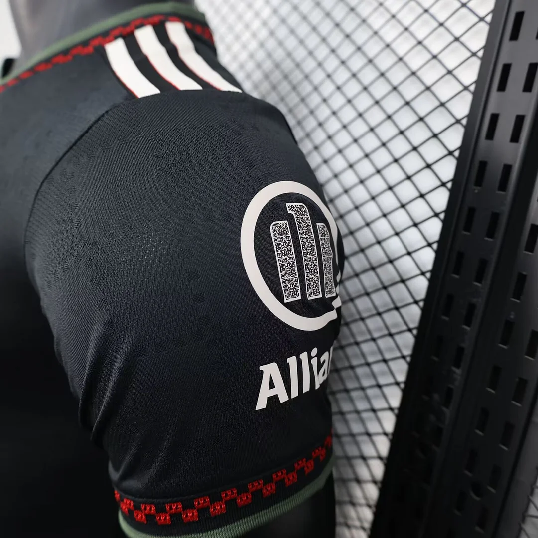 25/26 Bayern Munich Third Away Player Version Men Football T-Shirt Thai Quality