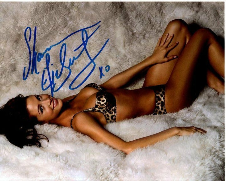 Shannon elizabeth signed autographed 8x10 sexy leopard bikini lingerie Photo Poster painting