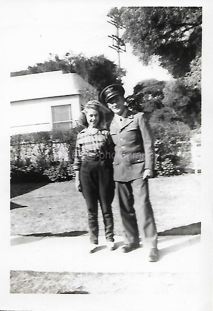 1940's Found Photo Poster painting WOMAN MAN bw MILITARY PAIR Original Portrait VINTAGE 04 2 H