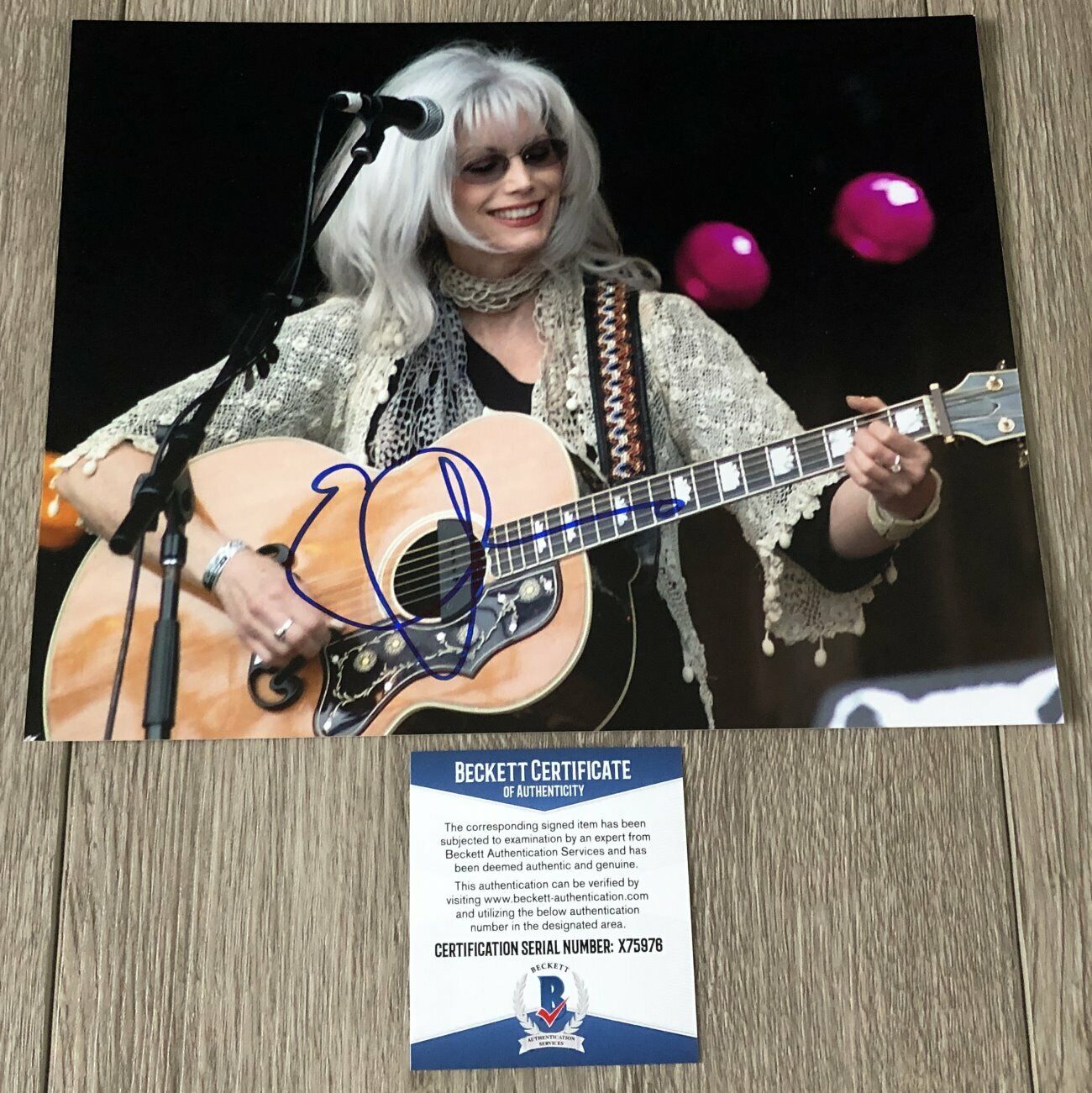 EMMYLOU HARRIS SIGNED AUTOGRAPH IN CONCERT LIVE 8x10 Photo Poster painting B w/ BECKETT BAS COA