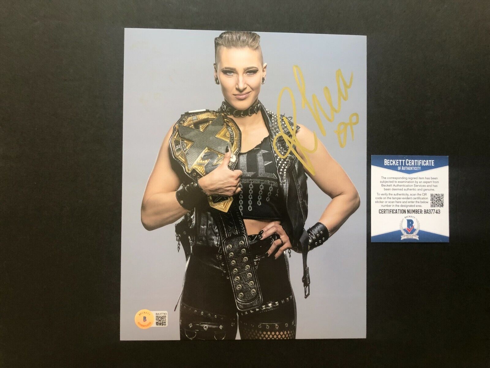 Rhea Ripley Hot signed autographed WWE RAW 8x10 Photo Poster painting Beckett BAS Coa