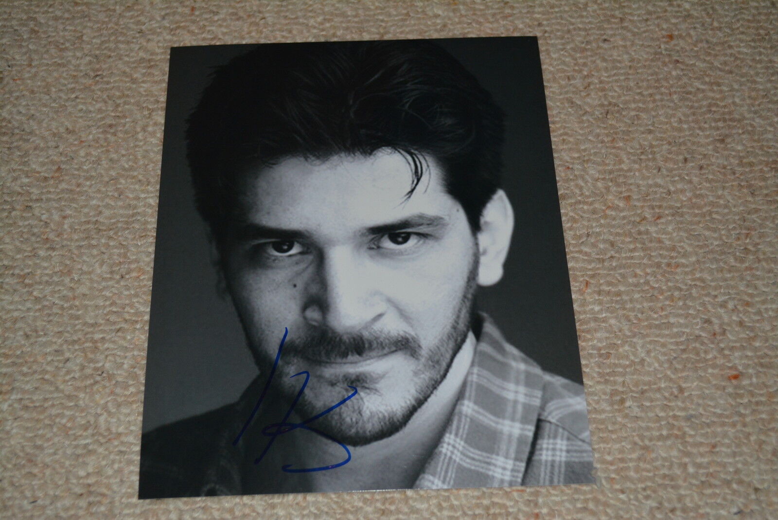 URIEL EMIL signed autograph In Person 8x10 20x25 cm HOMELAND season 5 Radwan