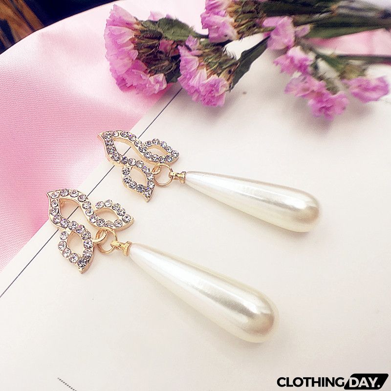 Women's Fashion Vintage Court Water Drop Diamond Pearl Earrings