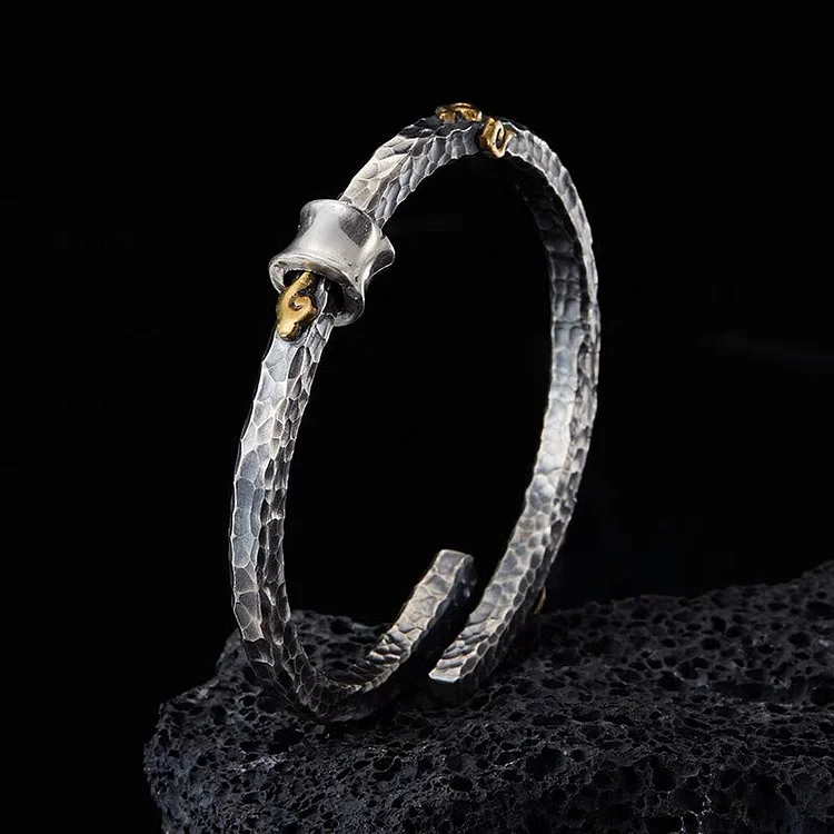 Coutureaura Vintage Hammered Texture Bracelet