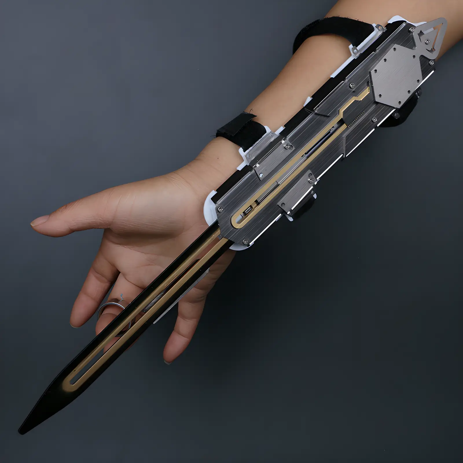 Hidden Blade Plastic Blade - Edward hidden blade image 9