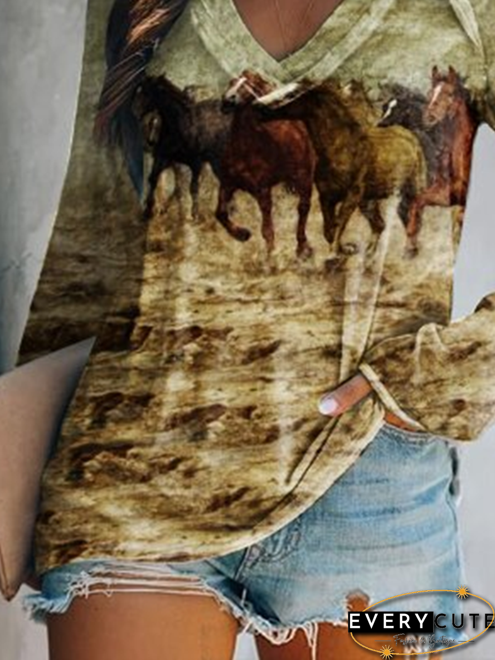 Long Sleeve V Neck Animal Printed T-shirt