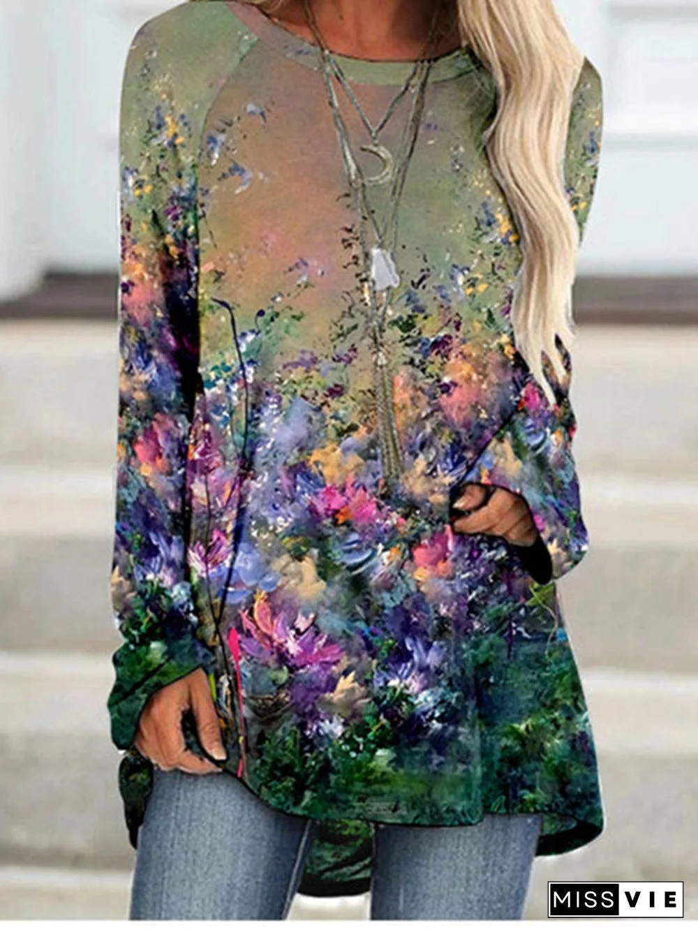 Women's Graphic Printed Long Sleeve Scoop Neck Top