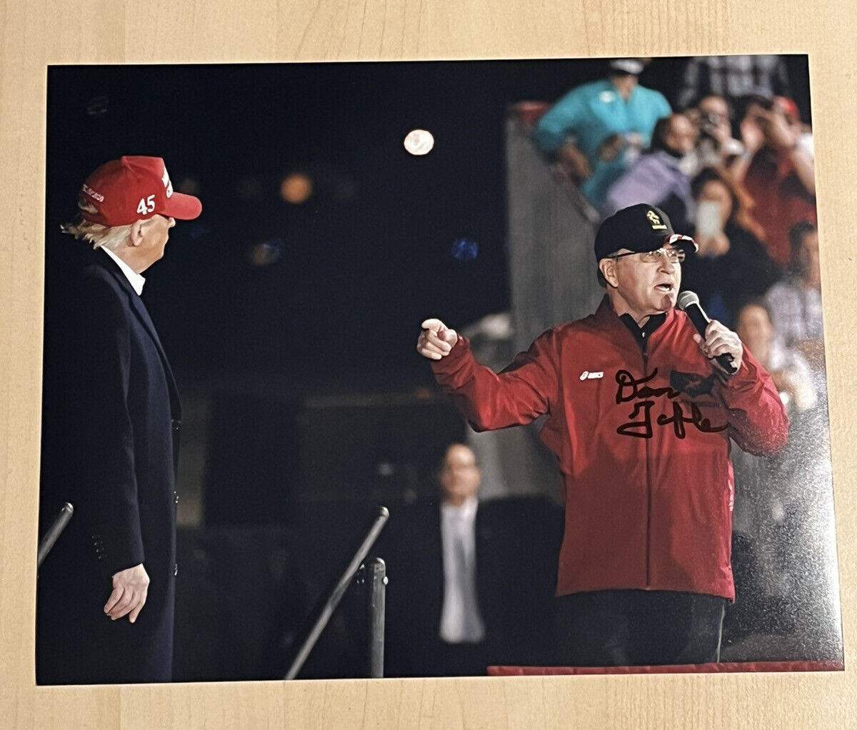 Dan Gable Signed Autographed 8x10 Photo Poster painting Iowa Hawkeyes Wrestling Legend TRUMP COA