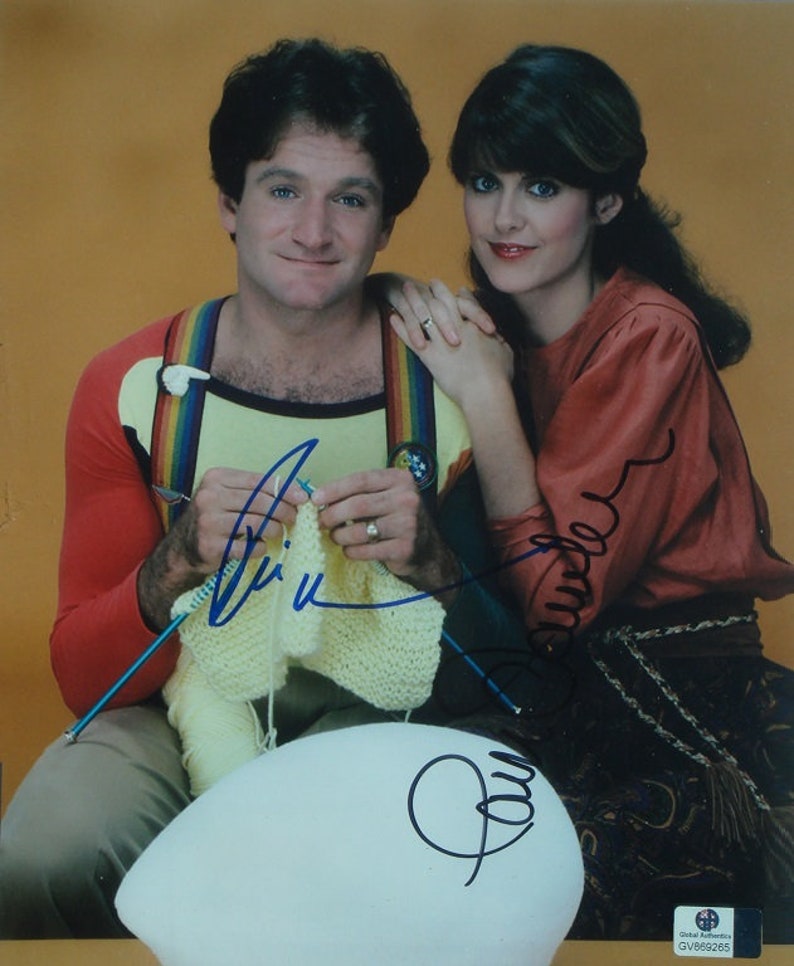 MORK AND MINDY Cast Signed Autographed Photo Poster painting X2 Robin Williams & Pam Dawber wcoa