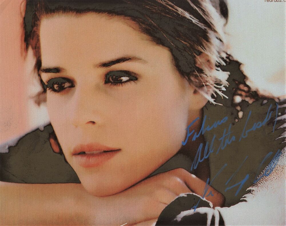 NEVE CAMPBELL Signed Photo Poster painting