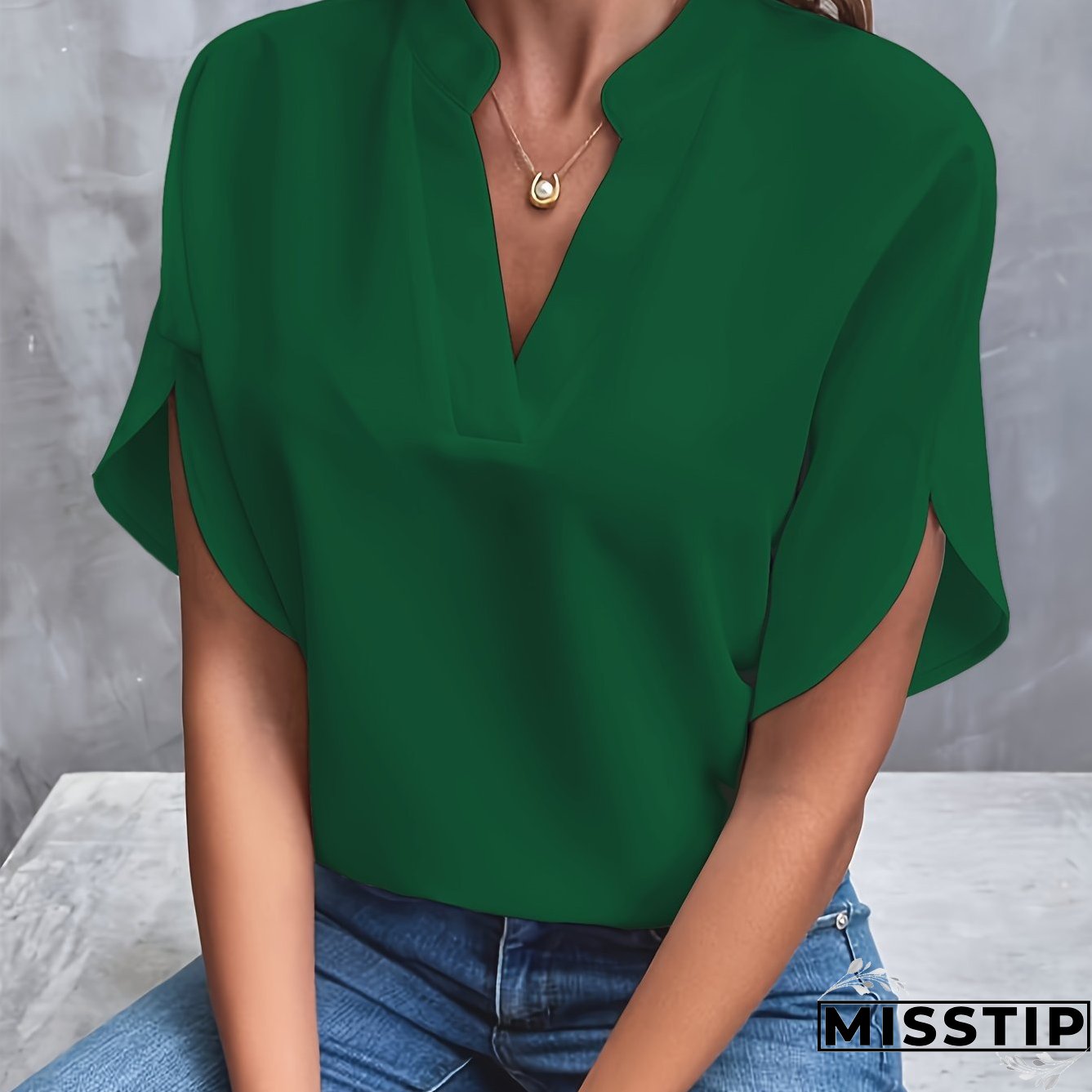 Vera - Elegant lightweight blouse