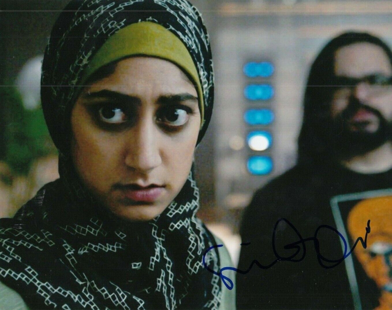 SUNITA MANI signed (MR ROBOT) TV SHOW auto 8X10 Photo Poster painting *Trenton* W/COA #1