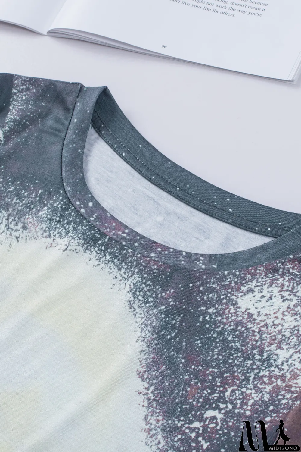 MidiSono - Blank Apparel - Multicolor Crew Neck Bleached Tie-dye Basic Tee