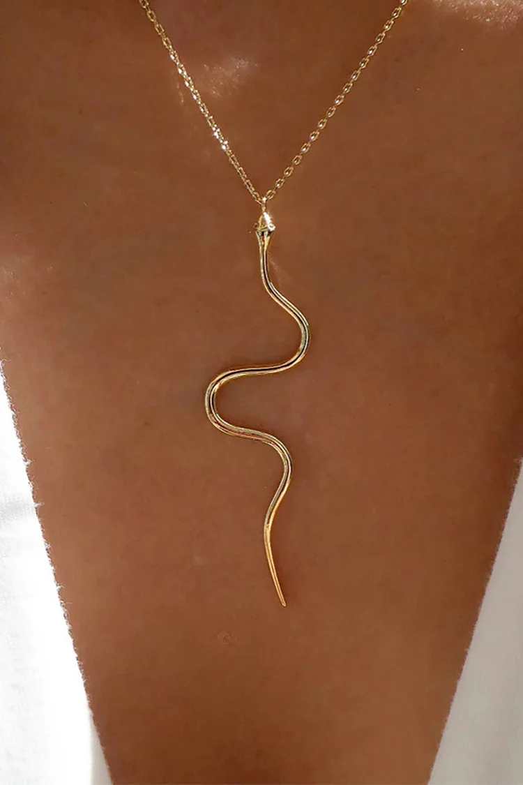 Alloy Snake Pendant Fashionable Necklace-Gold
