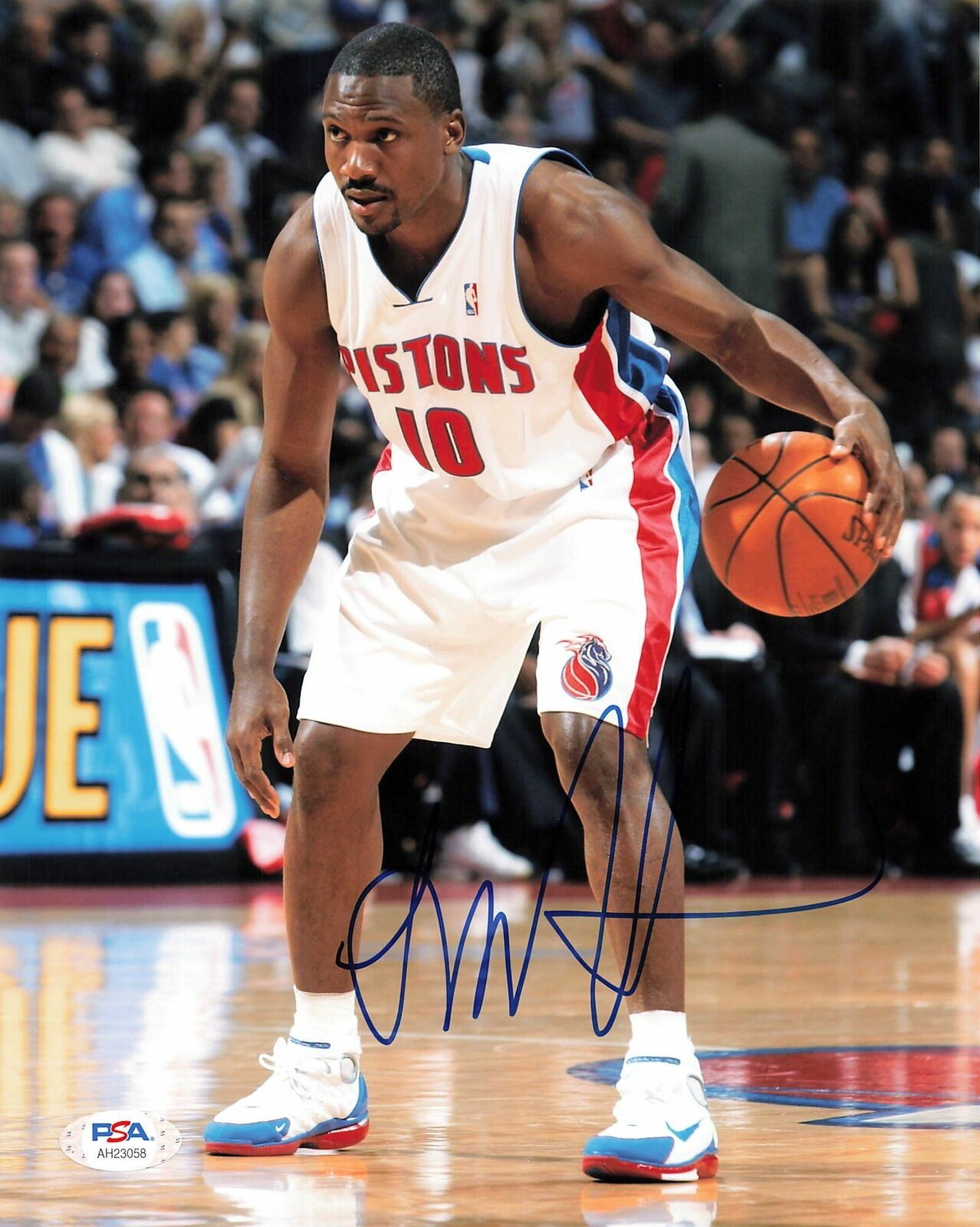 Lindsey Hunter signed 8x10 Photo Poster painting PSA/DNA Detroit Pistons Autographed