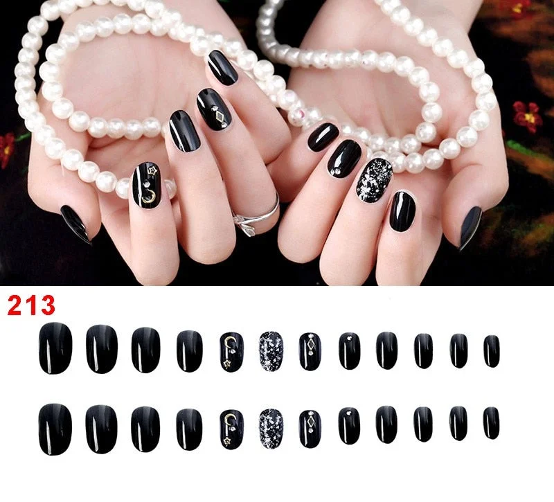 24Pcs Fake Fingernails Full Cover Short Round Press on Nails Dripping Shape Heart Pendant Nail Tips Wearable Fake Art with Glue-Nail Inspo