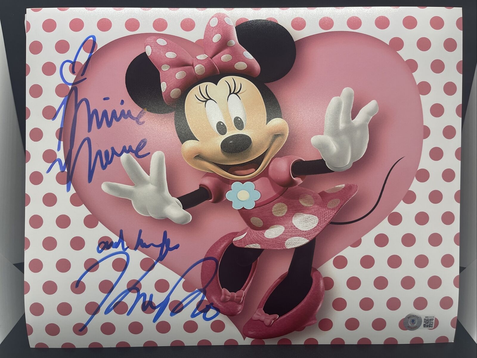 KAITLYN ROBROCK signed 11x14 Photo Poster painting Disney MINNIE MOUSE Beckett Authentication D3