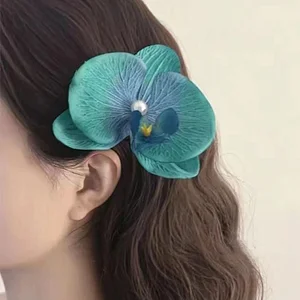 Cool Blue-Green Flower Petal Hairpin With Pearls