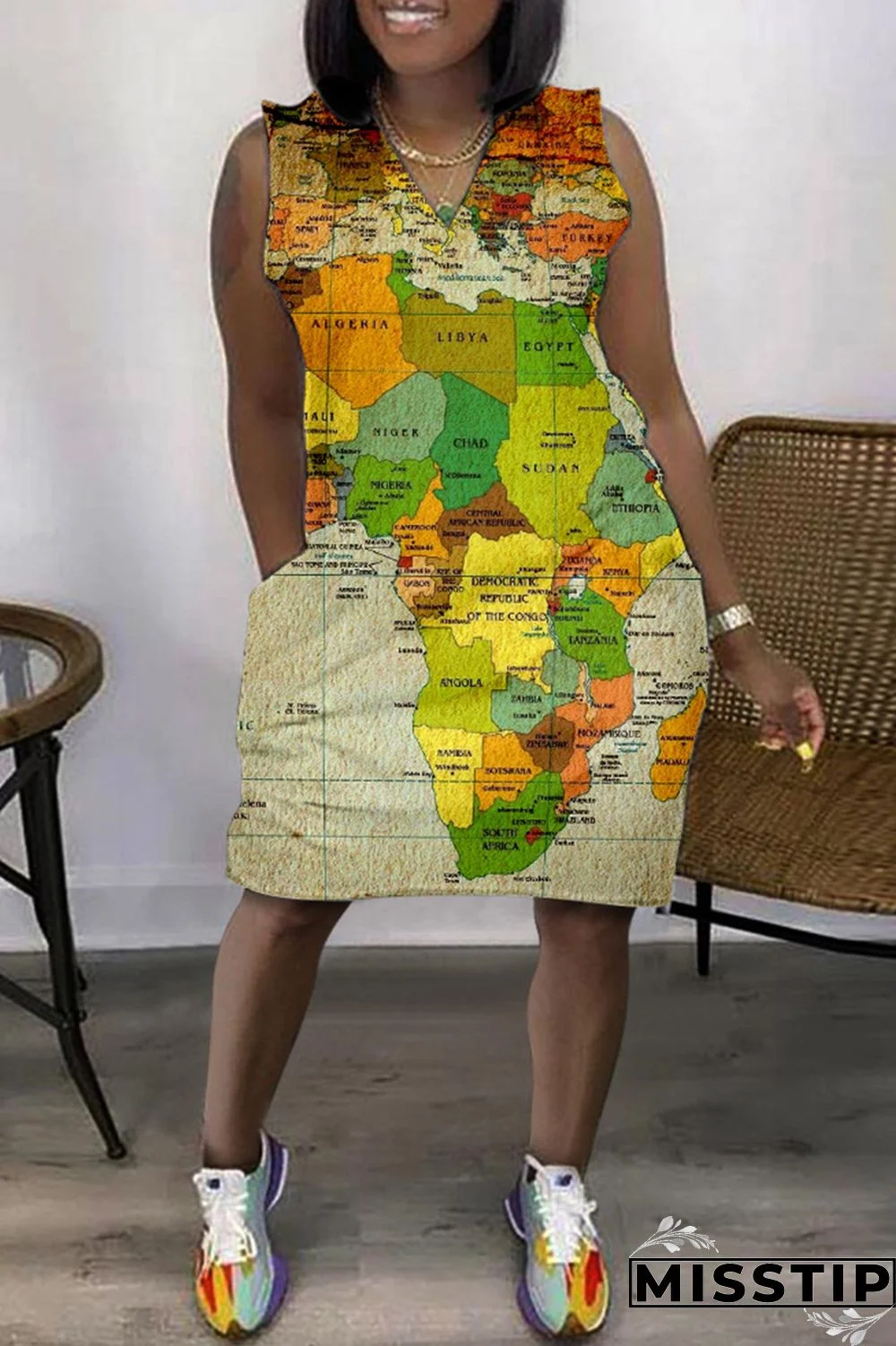 Green Fashion Casual Print Patchwork V Neck Sleeveless Plus Size Dress