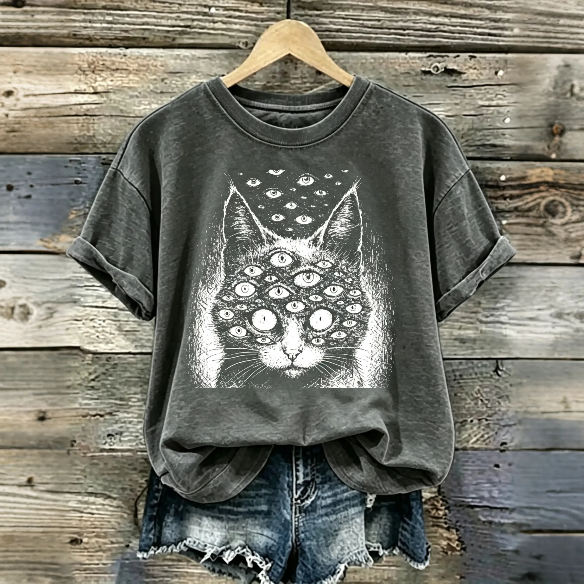 Comstylish Abstract Creative Occult Cat Shirt Weird Many Eyed Cat Funny Halloween Cat Art Casual T-shirt