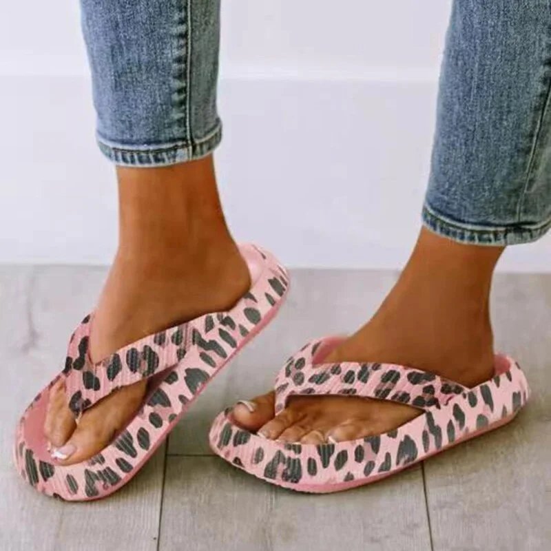 Zhungei Leopard Eva Flip Flops for Women Summer 2024 New Clip Toe Platform Slippers Woman Soft Sole Non Slip Beach Slide Sandals