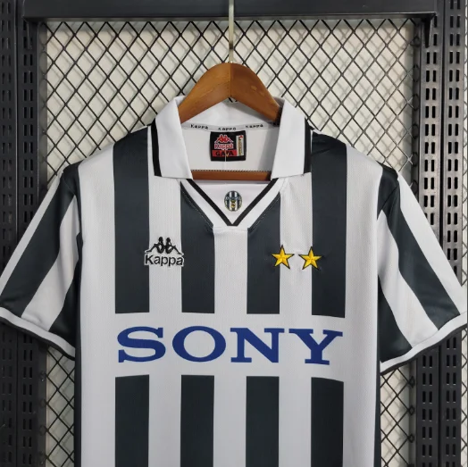 Retro 95-97 Juventus Home Football shirt Thai Quality