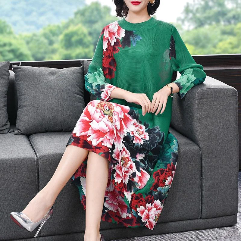 Fashion and Elegant Nine-Sleeve Mid-length Loose Dress