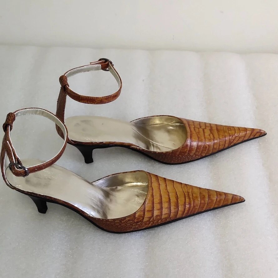 VCSHOES Brown Crocodile Ankle Strap Women Pump Shoe 6Cm Crossdresser Heeled Pointed Toe Itlay Style Kitten Heels Custom