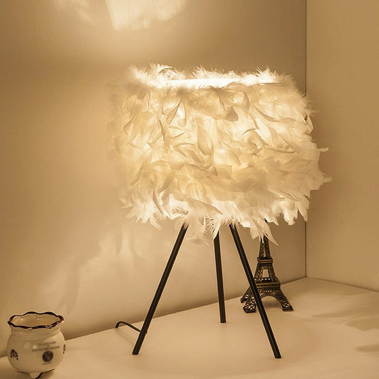 Feather Lampshade Nightstand Lamp Minimalist 1-Bulb Black Table Light for Bedroom