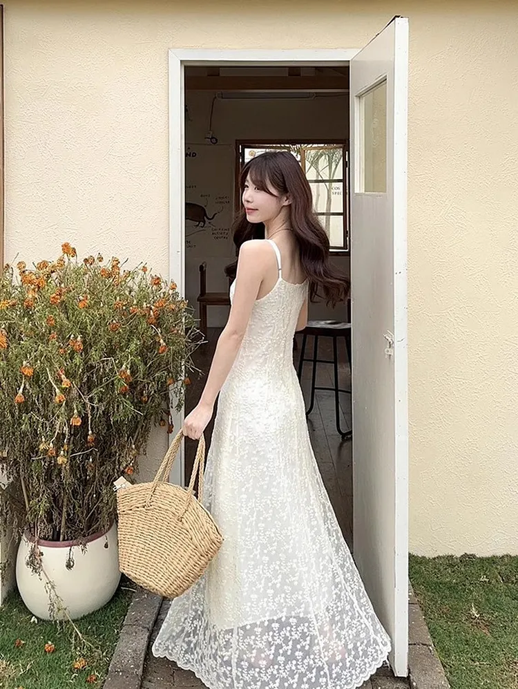 Embroidered Lace Midi Dress Sweet & Slimming Summer