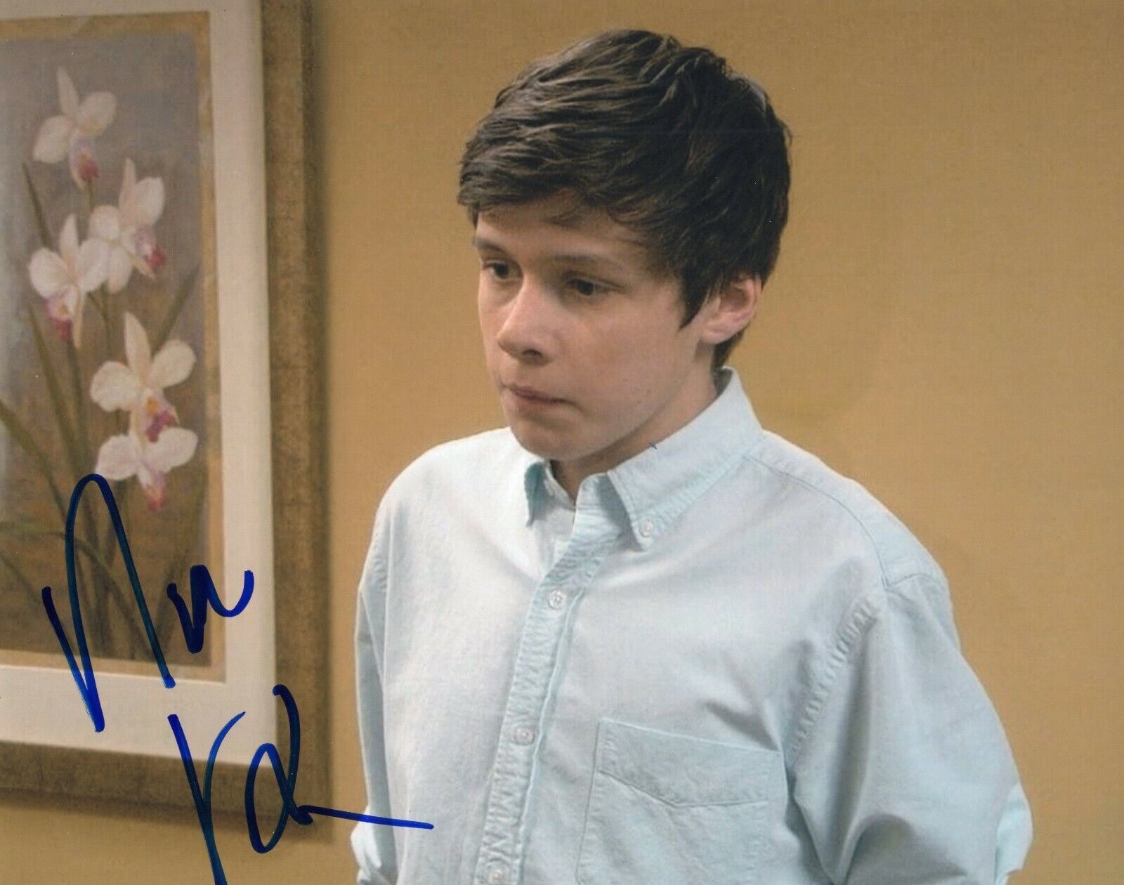 Nick Robinson Actor Signed 8x10 Photo Poster painting w/COA Melissa & Joey Frenemies #1