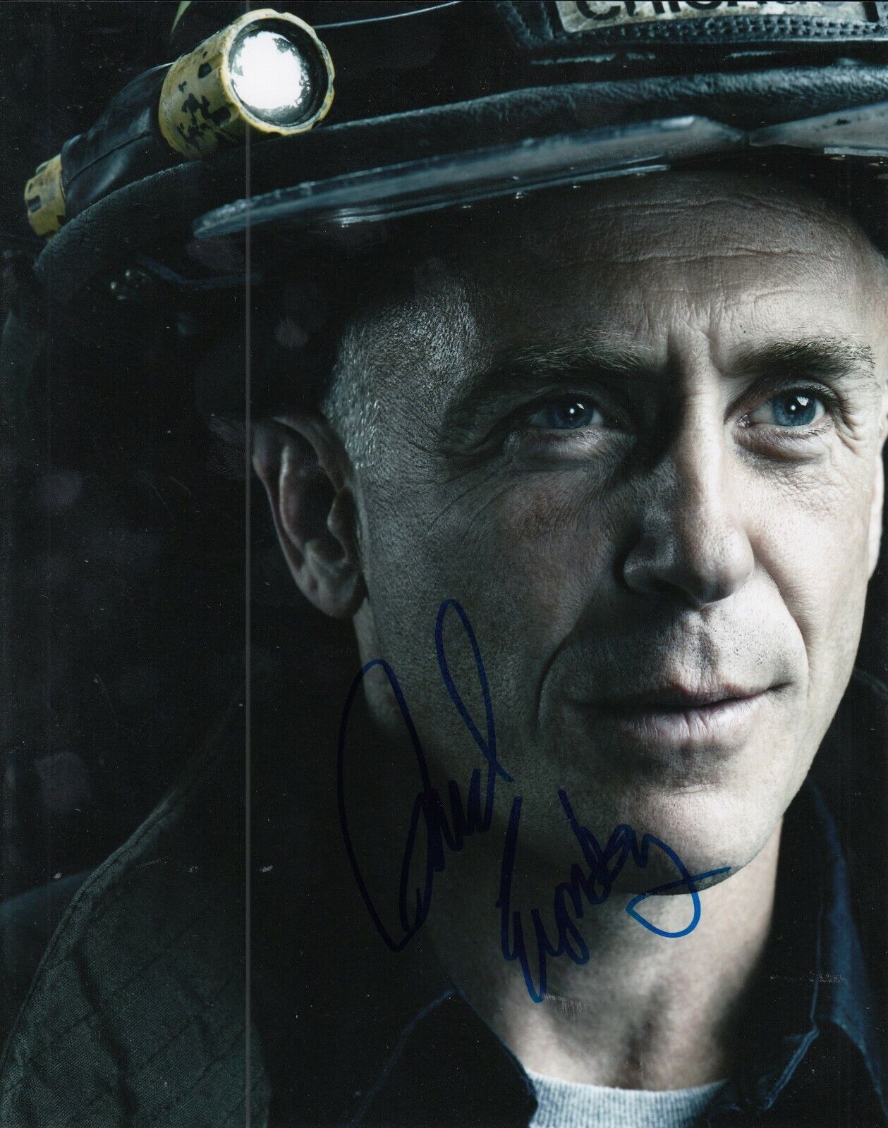 DAVID EIGENBERG signed (CHICAGO FIRE) TV SHOW 8X10 *Christopher Hermann* W/COA A