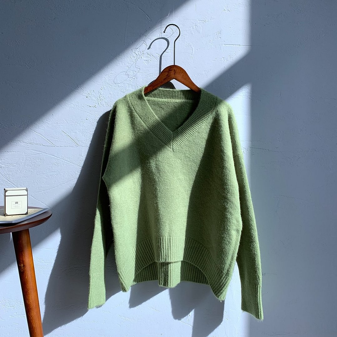 2022 Women's Thick Alpaca-like Alpaca Fleece/Fiber Lazy Soft Sweater V-neck Loose Sweater Winter
