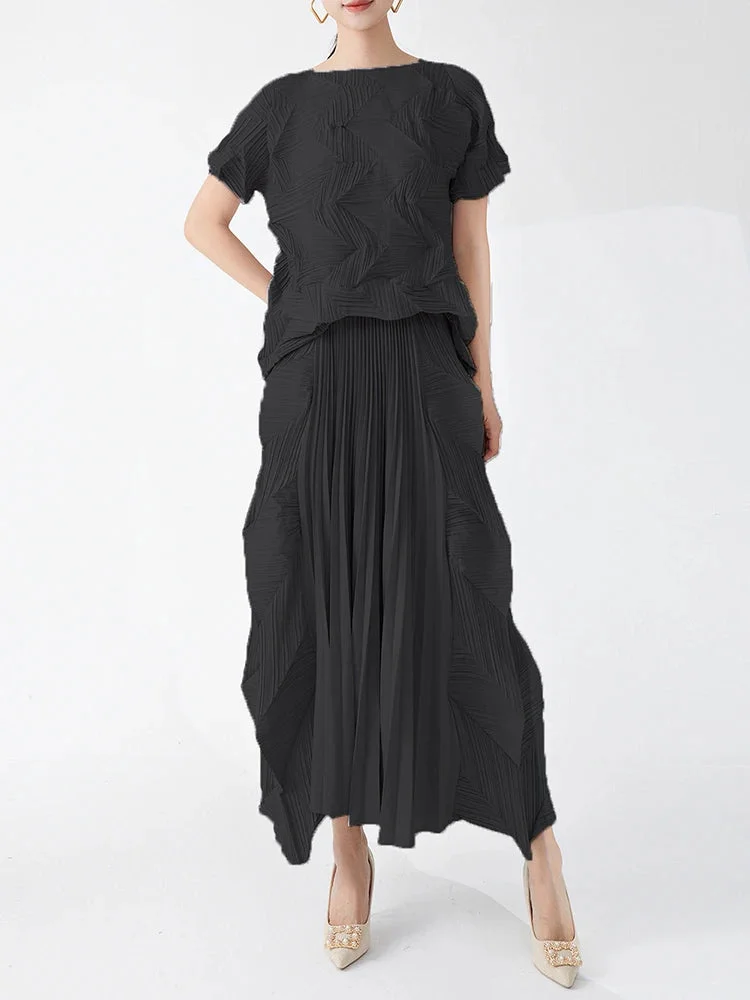 Luxury Gray O-neck Wrinkled Short Sleeve Top And Pleated Long Skirt Set