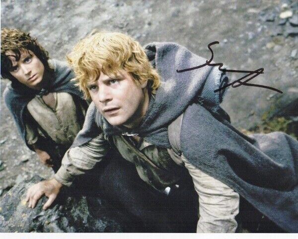 Sean Astin Signed - Autographed LORD OF THE RINGS 8x10 inch Photo Poster painting with COA