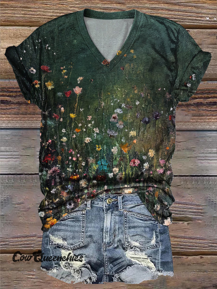 Vintage Green Floral Artistic Pattern Printed V-Neck T-Shirt Green / S