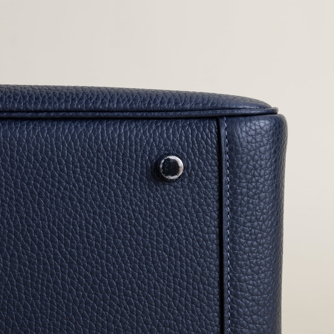 Lindy 26cm Clemence leather 2Z Blue nuit GHW