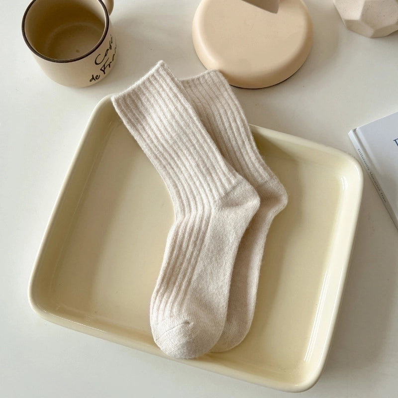 Women’s Socks Autumn And Winter Large Color Thickened Winter Fleece-lined Wool Mid-calf Length Socks Women’s Fashionable Striped Pile Socks