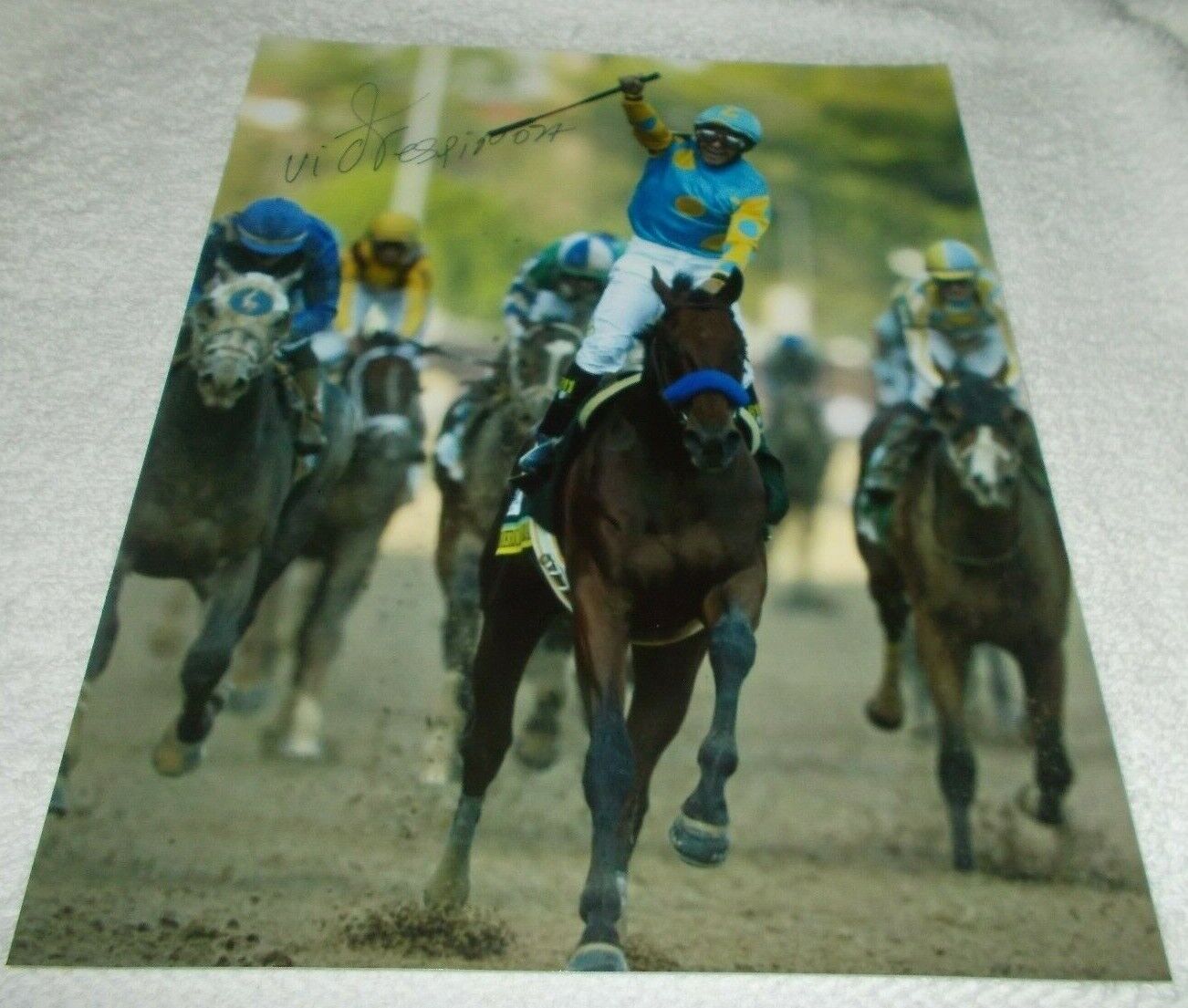 VICTOR ESPINOZA AMERICAN PHAROAH SIGNED 2015 KENTUCKY DERBY 8x10 Photo Poster painting CHAMPION