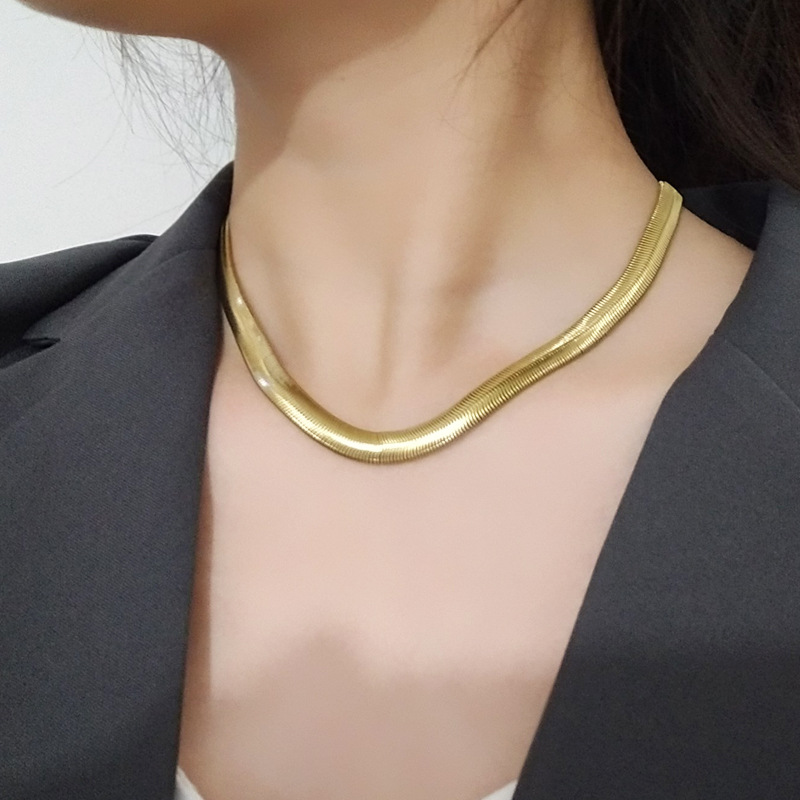 Simple snake bone necklace