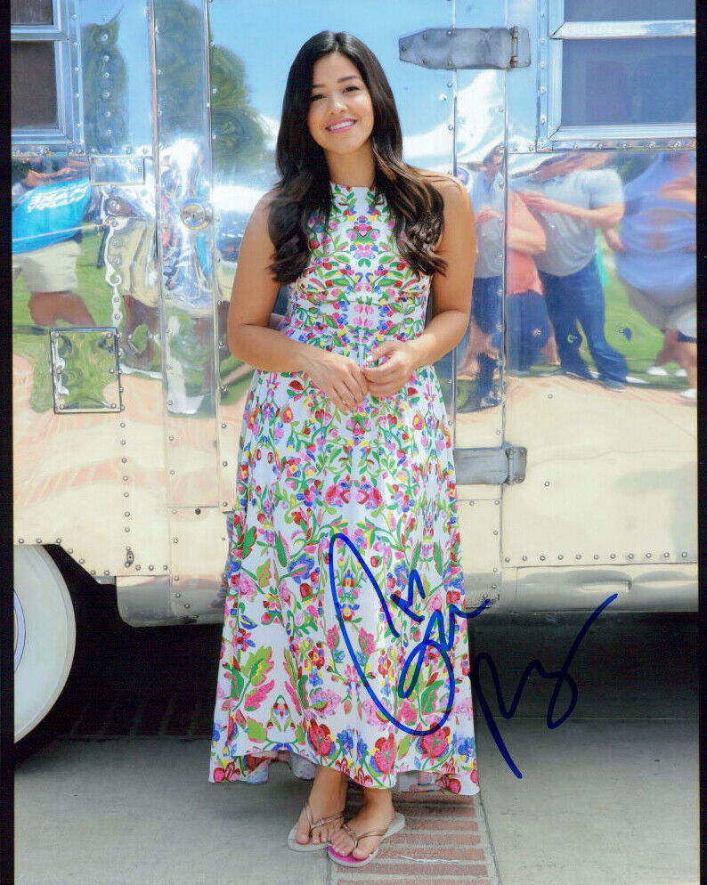 Gina Rodriguez signed authentic 8x10 Photo Poster painting COA