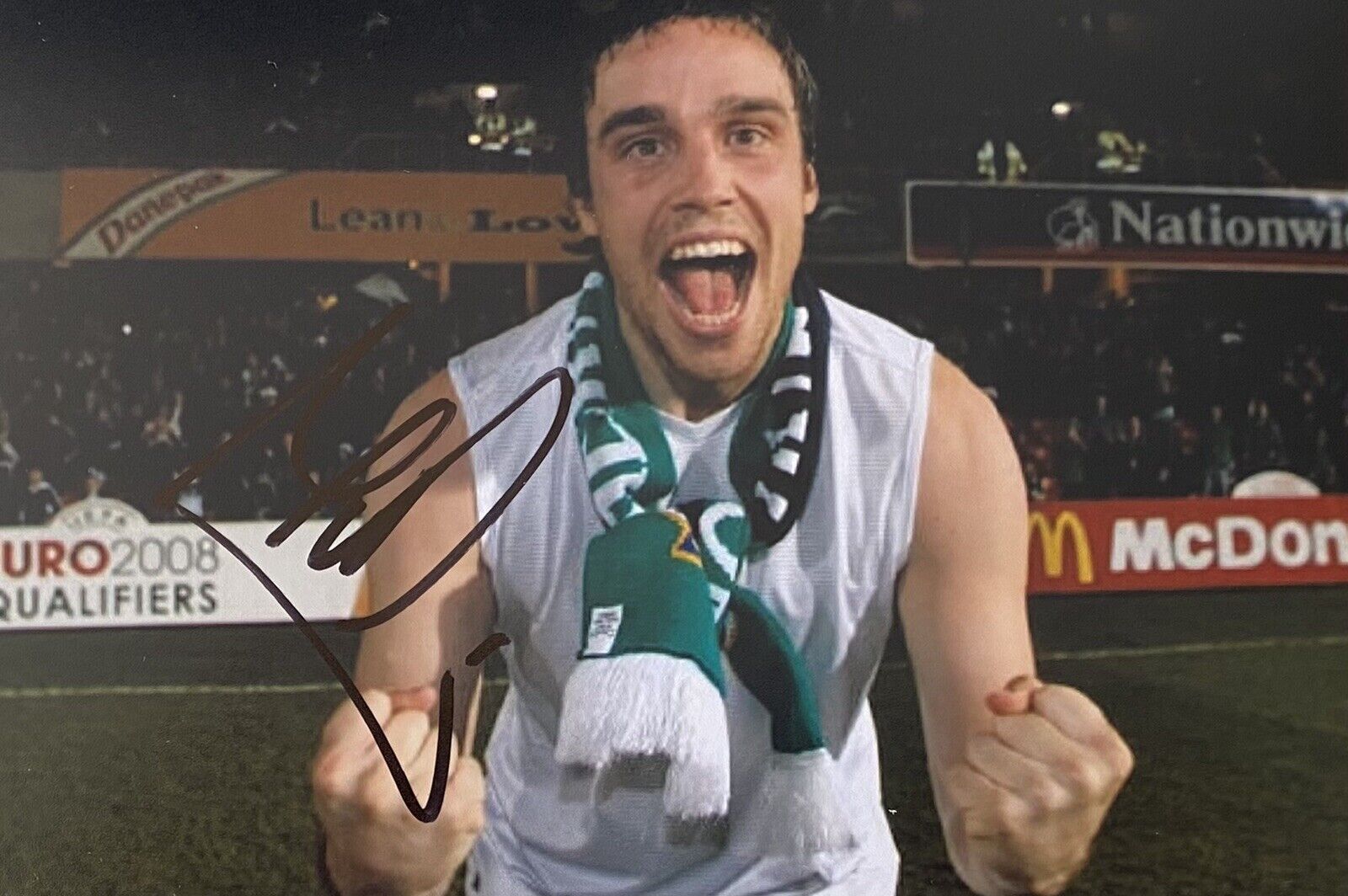 Michael Duff Genuine Hand Signed Northern Ireland 6X4 Photo Poster painting