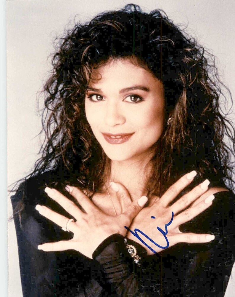 Nia Peeples Signed Autographed Glossy 8x10 Photo Poster painting - COA Matching Holograms