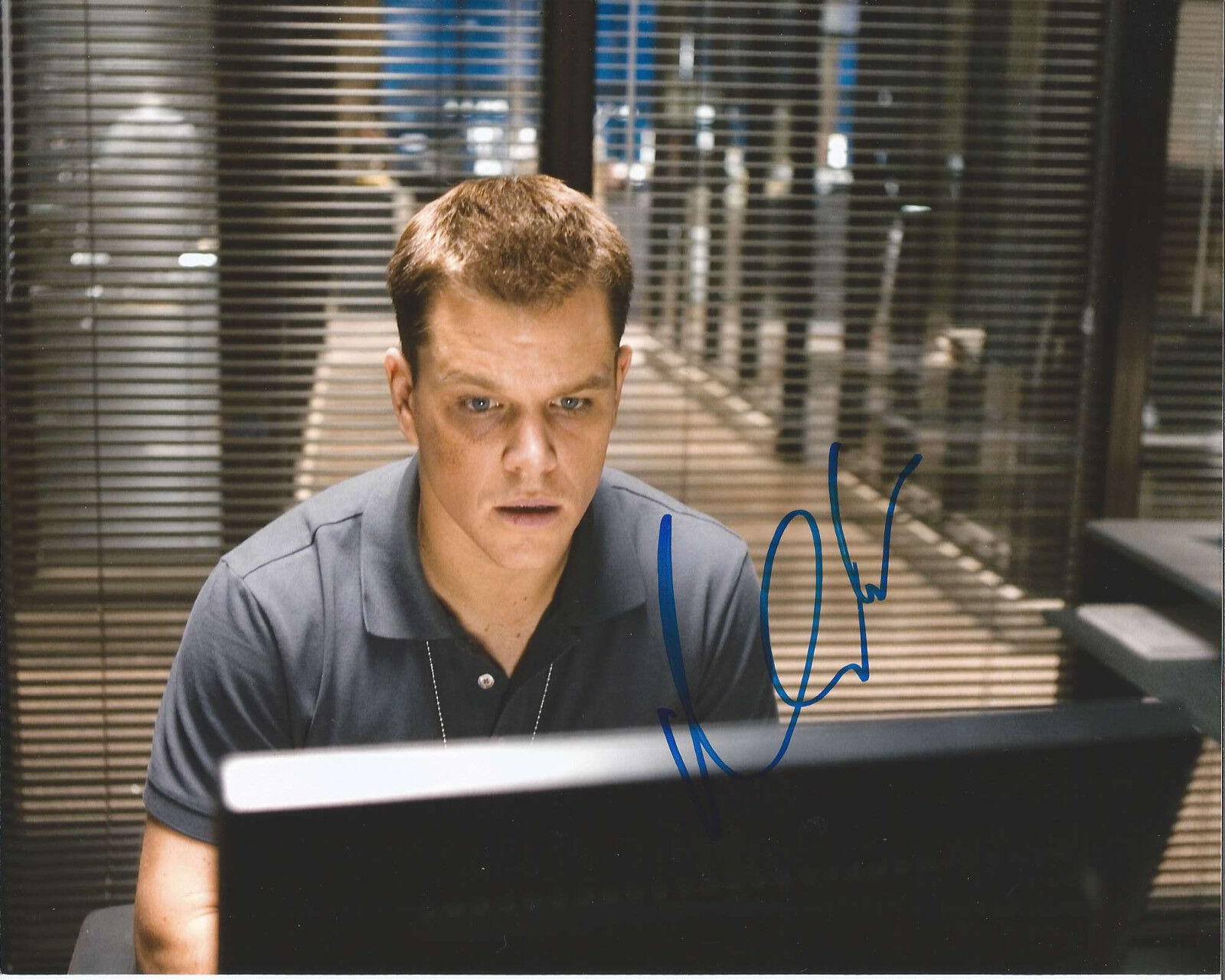 ACTOR MATT DAMON HAND SIGNED AUTHENTIC 'THE BOURNE IDENTITY' 8X10 Photo Poster painting B w/COA