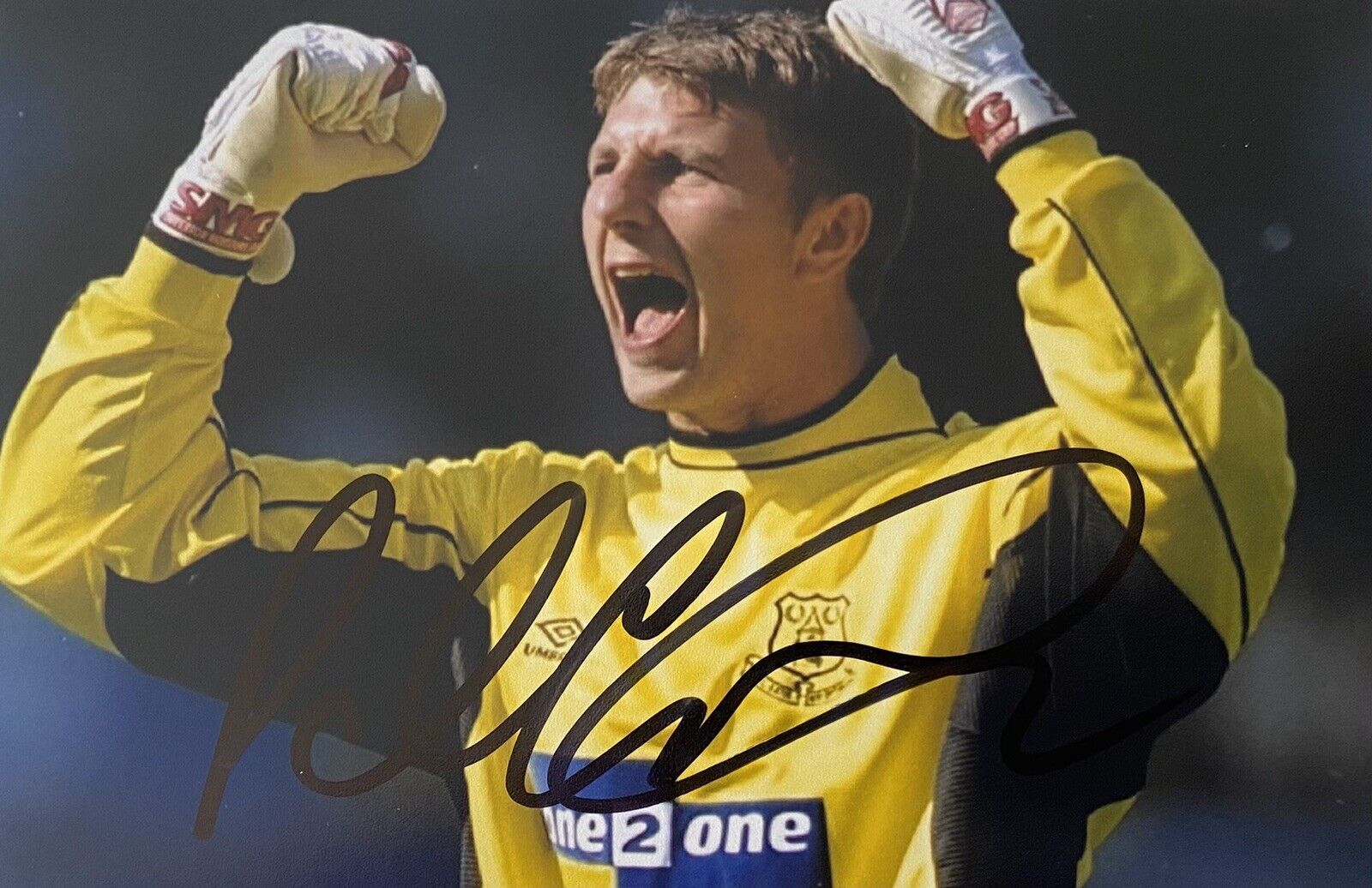 Paul Gerrard Genuine Hand Signed Everton 6X4 Photo Poster painting 2