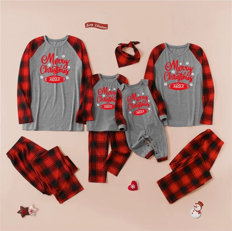 Christmas Letters Printed Plaid Parent-child Pajama Set (with Pet Dog Clothes)