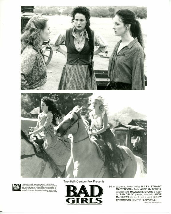 Mary Stuart Masterson Andie MacDowell Bad Girls Original Press 8X10 Photo Poster painting