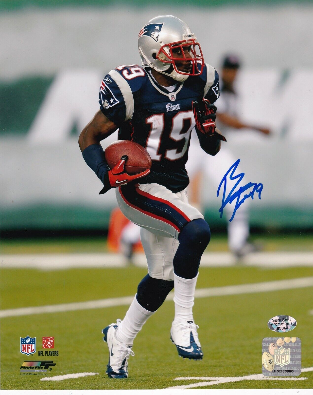 BRANDON TATE NEW ENGLAND PATRIOTS ACTION SIGNED 8x10