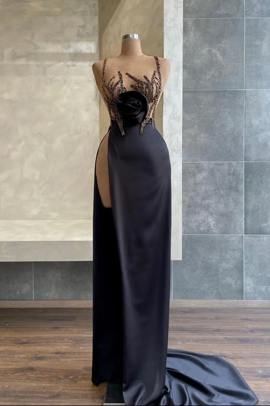 Black Spaghetti-Strap Beadings Sequins Mermaid Evening Dress With Slit ED0279