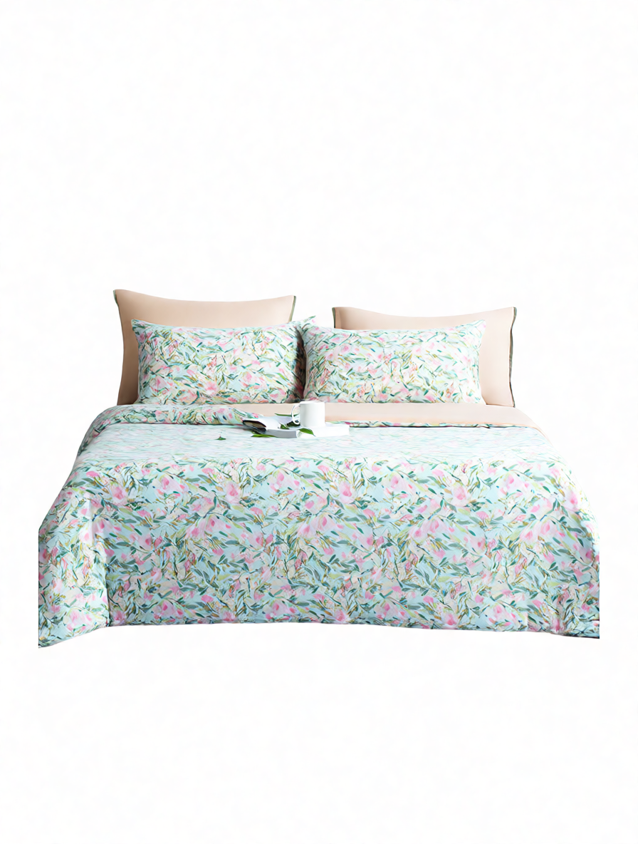 Marshmallow Freesia Four-Piece Bedding Set with Delicate Floral Pattern